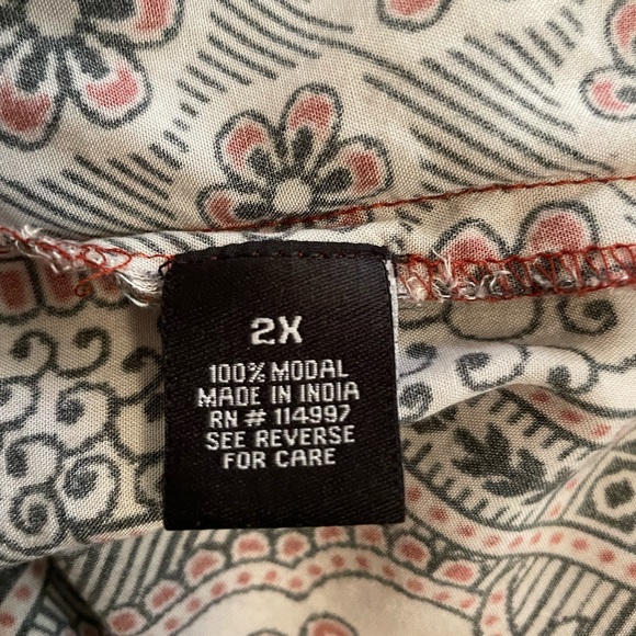 Tolani bohemian style peasant top with ties and tassels - Picture 5 of 6